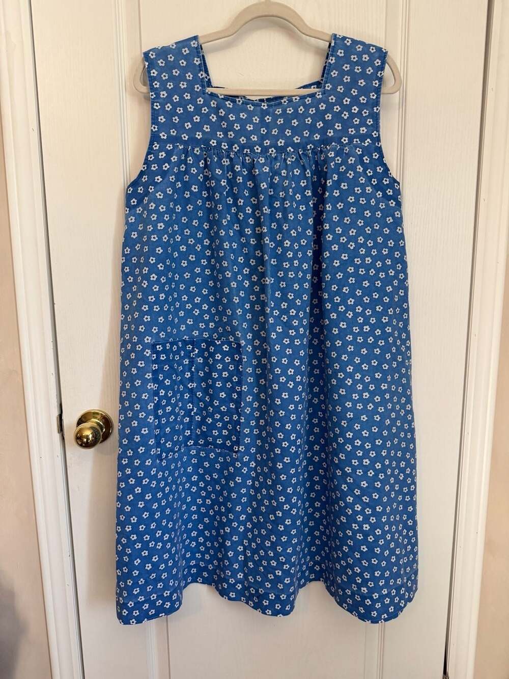 Vintage Blue White Daisy Floral Apron Dress